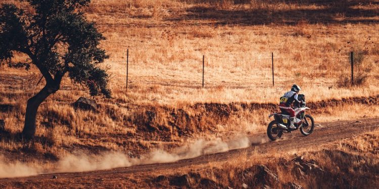 Ignacio Cornejo completa la cuarta etapa del Rally Raid Portugal y se mantiene en el Top 10 de la general