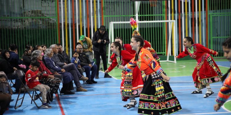 Municipalidad de Iquique entregó renovada multicancha a comunidad de Junta Vecinal Cariquima