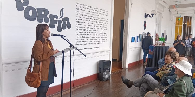 Colectiva La Porfía inauguró exposición en el Museo Regional de Iquique