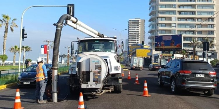 Aguas del Altiplano: 70% del material extraído del alcantarillado corresponde a basura