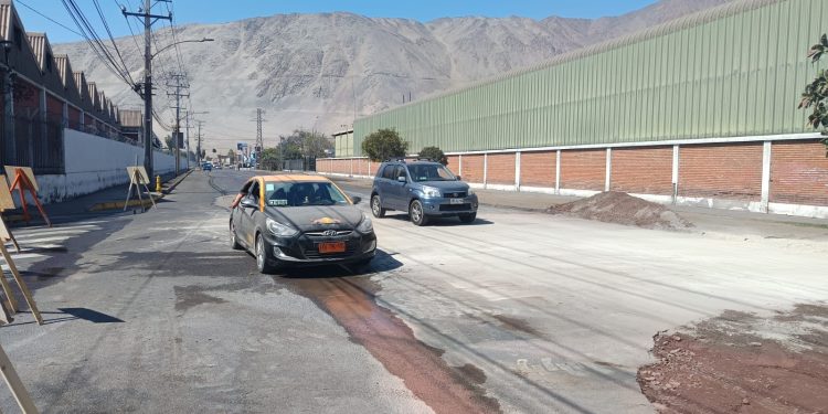 Aguas del Altiplano reparó colector público ubicado en calle Desiderio García, sector Zofri