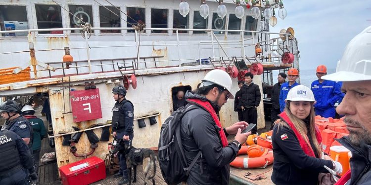 Fiscalización conjunta verifica el cumplimiento del Acuerdo sobre Medidas del Estado Rector del Puerto en Iquique