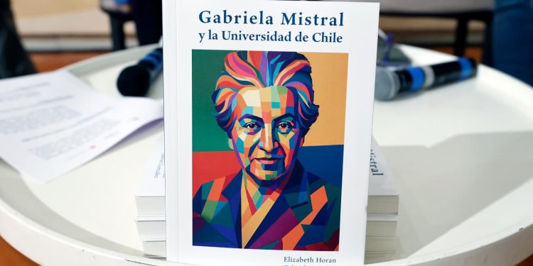 Universidad de Chile publica libro inédito sobre el vínculo histórico de Gabriela Mistral con la institución