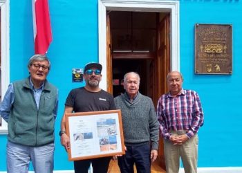 Raúl Espejo, gran parapentista iquiqueño, visitó Museo del Deporte