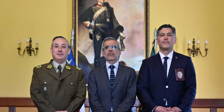 Ministro Cordero se reunió con integrantes de CICPOL