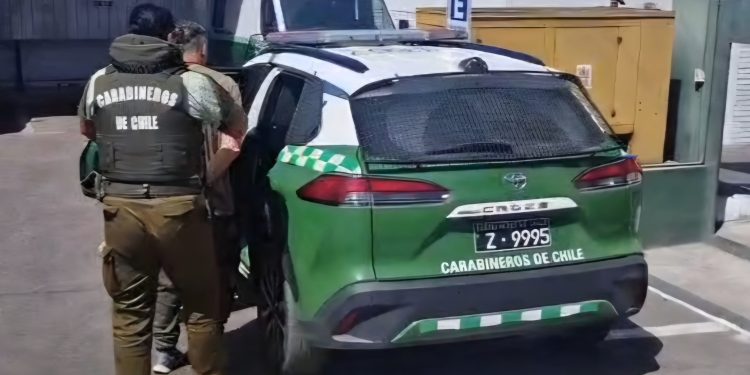 Carabineros detuvo a hombres con órdenes vigentes por homicidio y maltrato de obra a Carabineros de servicio
