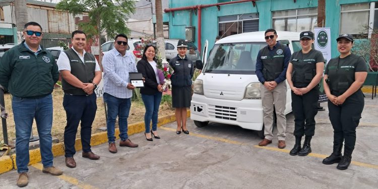 Gracias a aporte de empresa “Julios Car” CCP de Iquique cuenta con carro para encomiendas