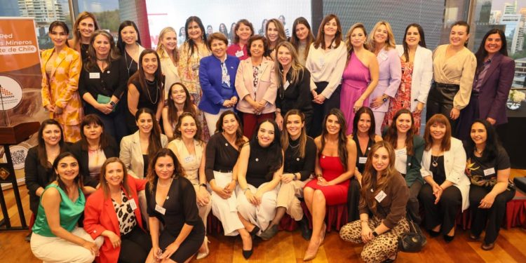 Women in Action by APRIMIN celebra su aniversario con reconocimiento a buenas prácticas y nuevas alianzas