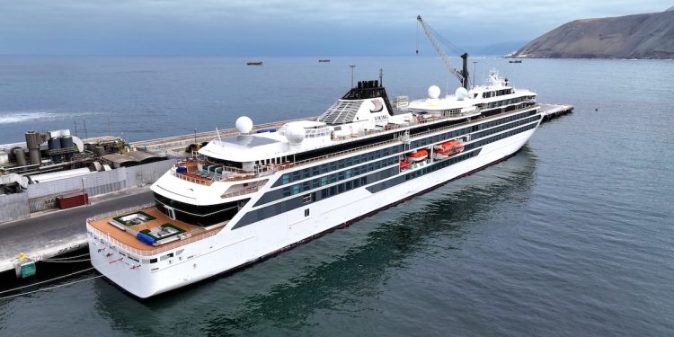 Viking Octantis: segundo crucero en recalar en el Puerto de Iquique