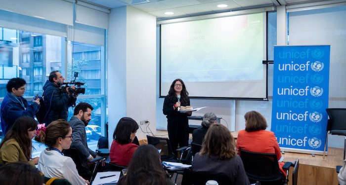 Estudio MinMujer y Unicef: Cerca de $595 mil mensuales cuesta mantener la crianza en Chile