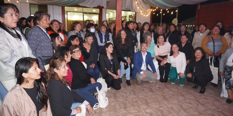 Mujeres rurales celebran su día destacando su aporte al desarrollo de la agricultura familiar campesina