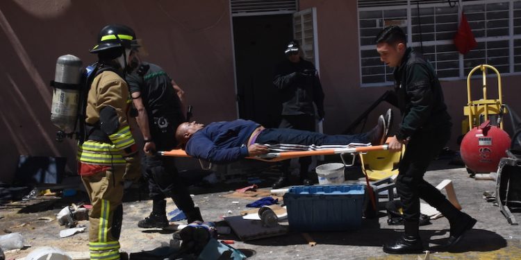 Simulacro de terremoto y motín en cárcel de Alto Hospicio resaltó realismo de sus participantes