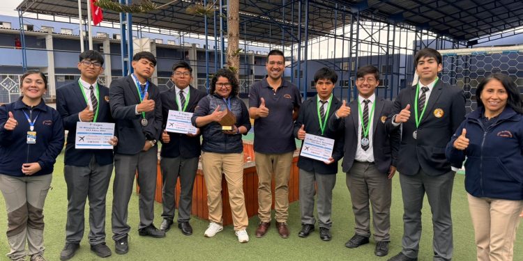 Liceo Bicentenario Minero Juan Pablo II obtuvo el primer lugar nacional en IX Olimpiada de Matemática de SNA Educa