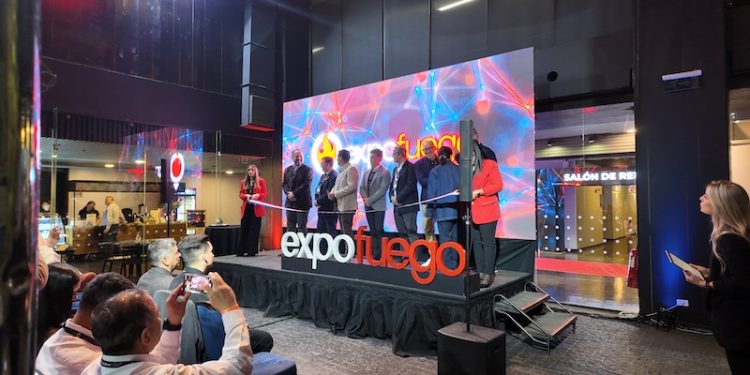 Cada dos días muere una persona en Chile por incendios: ExpoFuego 2025 abre la discusión sobre prevención y cultura de seguridad