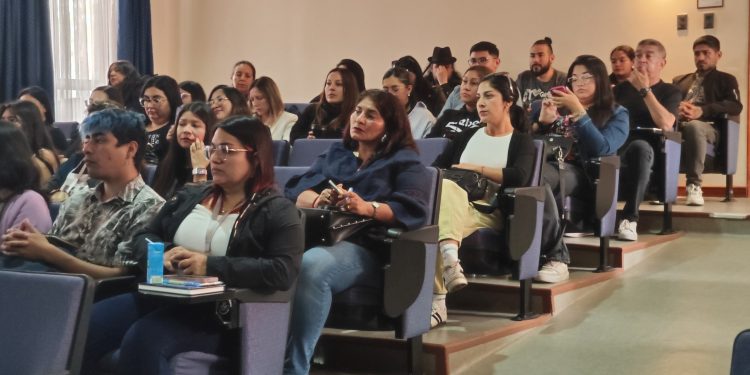 SernamEG Tarapacá e Instituto de Seguridad Laboral fortalecen colaboración con jornada sobre seguridad y salud en el trabajo