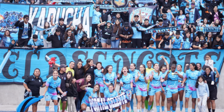 Dragonas celestes visitan Museo del Deporte «Hernán Cortez Heredia»