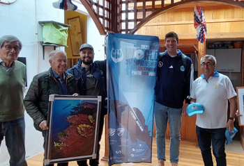 Campeones Mundiales de Fotografía Submarina visitan Museo del Deporte