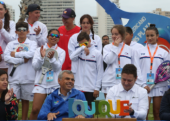 Mundialistas iquiqueños del tenis playa visitaron Museo del Deporte «Hernán Cortez Heredia»