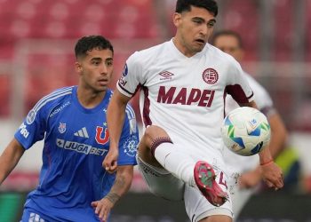 Universidad de Chile empató 2-2 ante Lanús en el Estadio Nacional