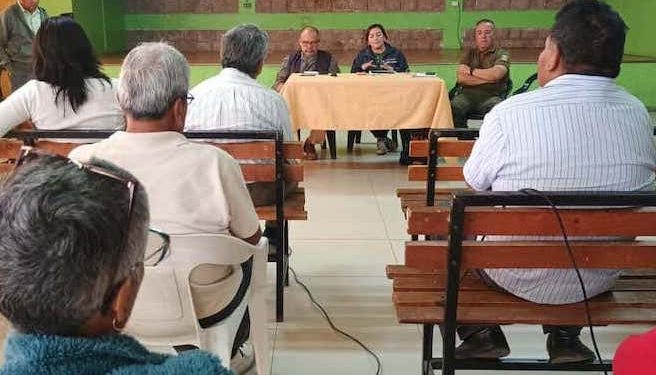Seremi de Seguridad Pública se reúne con vecinos y vecinas de Mamiña para abordar preocupaciones en materia de seguridad