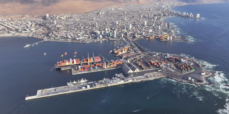 Puerto de Iquique mantiene tendencia al alza y crece 28% en movimiento de carga durante septiembre