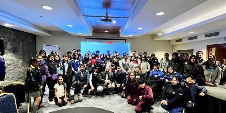 SLEP Iquique realizó su Primera Conferencia de Estudiantes 2025 para fortalecer el liderazgo escolar en la Educación Pública