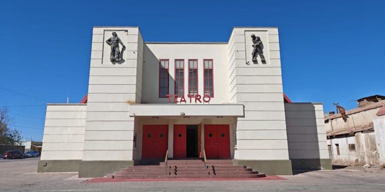 “Cosmoandina” presentará función en la Oficina Salitrera María Elena