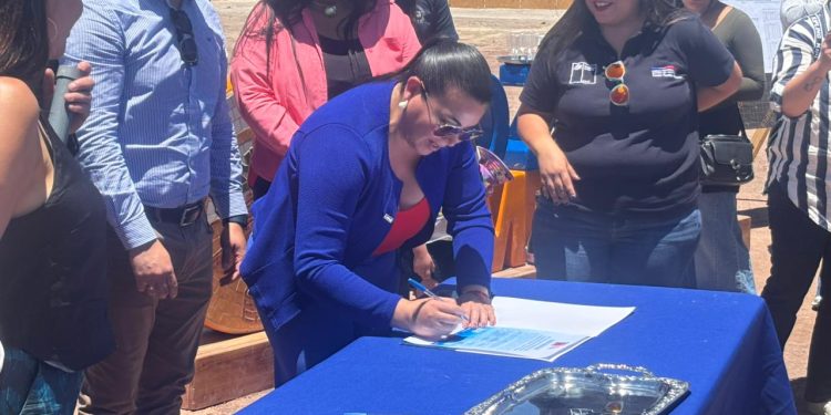 CChC Tarapacá participa en primera piedra del conjunto habitacional Reina del Tamarugal en Pozo Almonte