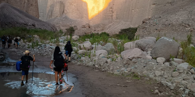 En multitudinaria Romería a Las Peñas ariqueños, parinacotenses y tacneños coronaron a la Palomita Blanca