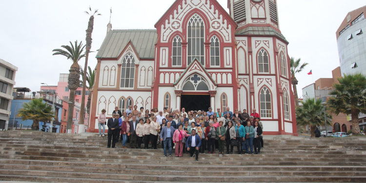 Misa conmemorativa por aniversario de la Región Arica y Parinacota y en honor a los adultos mayores en la Catedral San Marcos