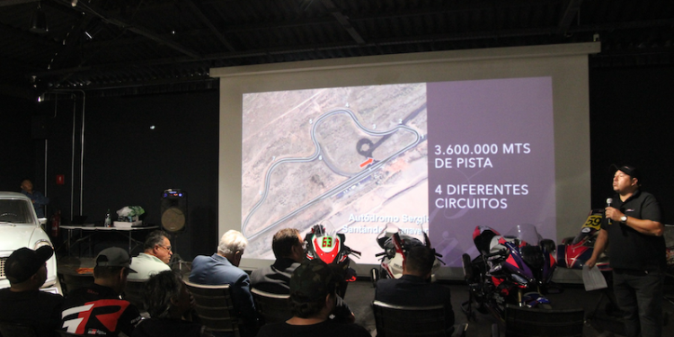 Autoridades comprometen su apoyo para restaurar el Autódromo «Sergio Santander» en el aniversario de la Región Arica y Parinacota