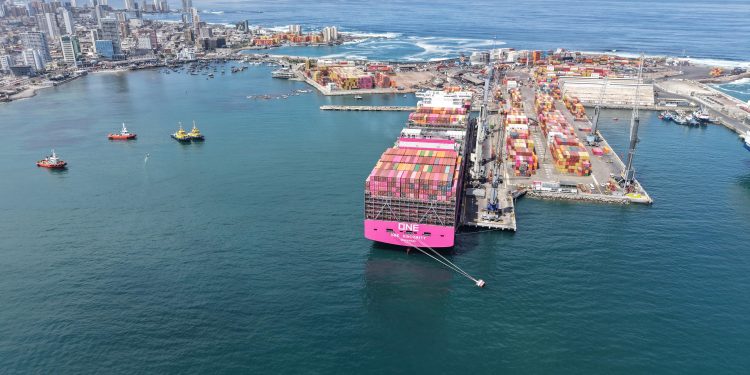 ITI se transforma en el primer puerto chileno en recibir el buque ONE Sincerity