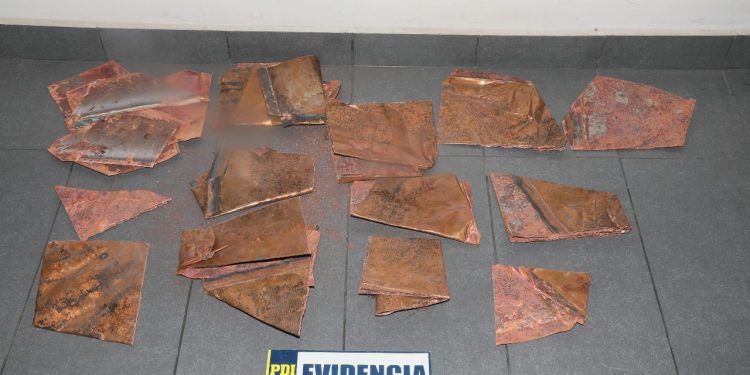 PDI recupera placas de cobre robadas de catedral San Marcos de Arica de más de 150 años