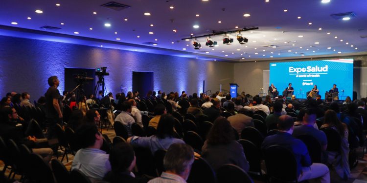 Tecnología e innovación en ExpoSalud 2025, evento que reunirá las soluciones que cambiarán la experiencia médica en Chile