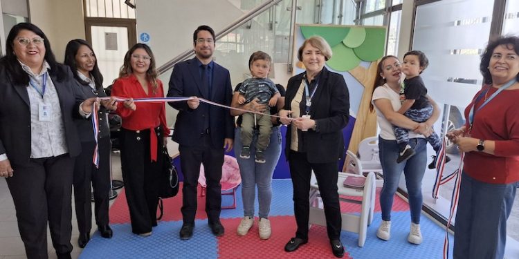 Registro Civil habilita dos nuevos espacios de espera infantil en oficinas de Tarapacá