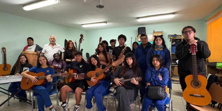 Colegio Manuel Castro Ramos lanza productora y realiza primer Festival con 70 producciones estudiantiles
