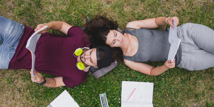 Aumenta el uso de tranquilizantes sin receta entre universitarios: Expertos alertan sobre riesgos para la salud mental