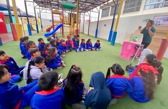 Docentes del SLEP Iquique fortalecen la lectura y la diversidad cultural en sus aulas