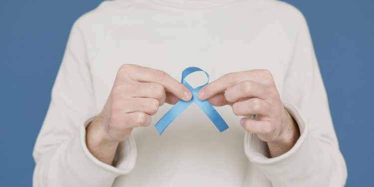 Noviembre Azul: La oportunidad de romper el silencio y prevenir el cáncer de próstata