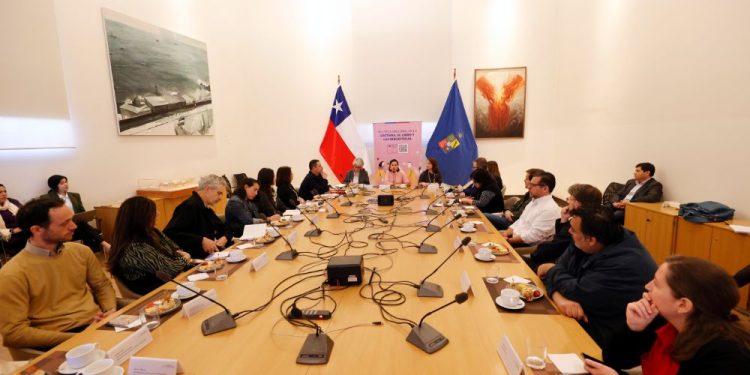 Universidad de Chile y MINCAP presentan Plataforma del Ecosistema del Libro y la Lectura