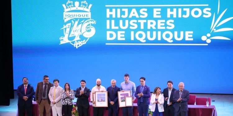 Municipalidad de Iquique otorga distinciones honoríficas por 146° aniversario