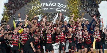 Flamengo le ganó a Palmeiras una final polémica, llegó a su cuarta estrella y es el más ganador de Brasil