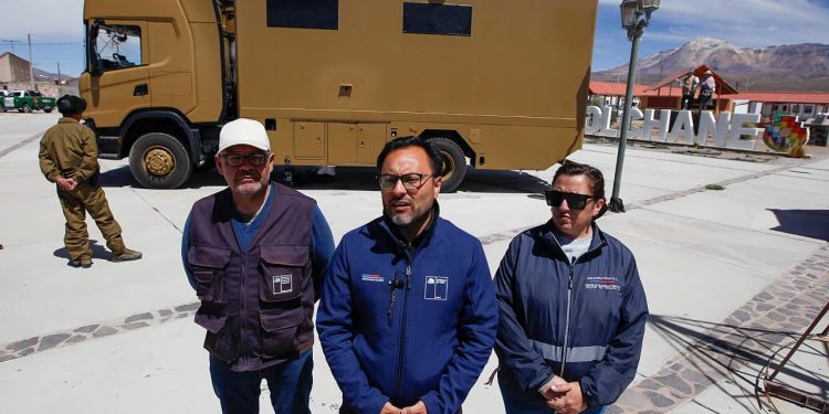 Subsecretario Collado hace entrega de camión motorhome en Colchane para reforzar la función policial fronteriza
