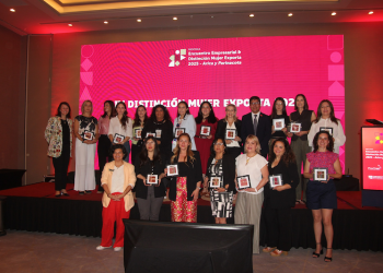 Emprendedoras fueron reconocidas por su invaluable aporte a sus regiones y al país