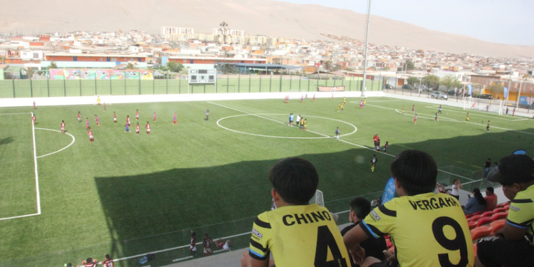 Inauguraron Estadio «Osvaldo ‘Arica’ Hurtado» en la población «Raúl Silva Henríquez»