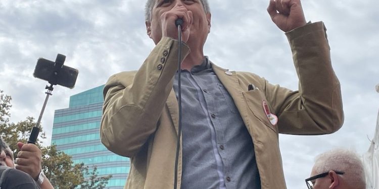 Colegio de Profesores duda que colegios que serán locales de votación se entreguen sanitizados, higienizados y ordenados para el alumnado tras elecciones