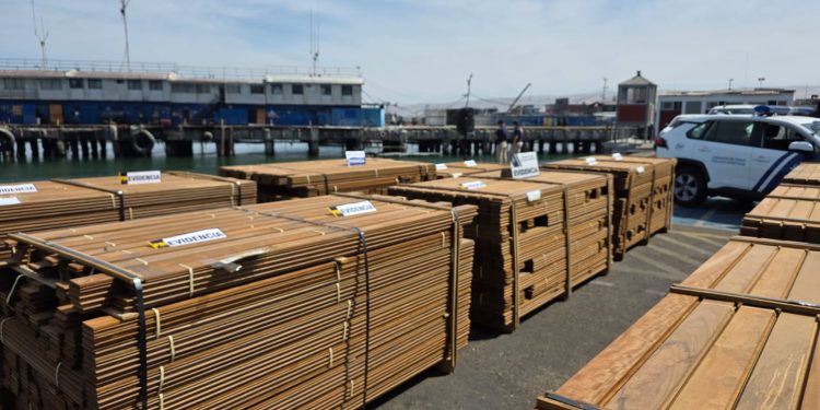 Operación Mercurius: Histórica incautación de cocaína impregnada en madera