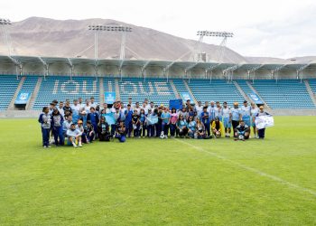 Estudiantes alientan a Deportes Iquique previo a su duelo decisivo