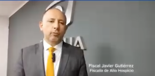 Fiscalía y Carabineros identificaron a dos sujetos que habrían incendiado vehículo en Alto Hospicio