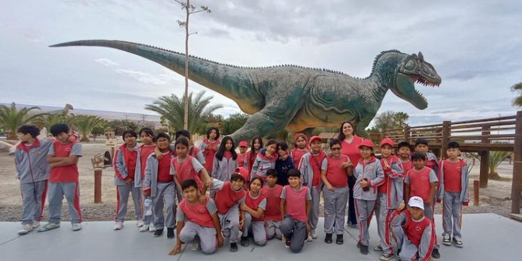 Colegio España del SLEP Iquique segundo lugar nacional con innovador proyecto de identidad